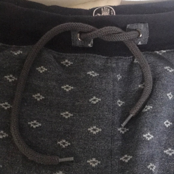 “BODY GLOVE” Drawstring Shorts. - Picture 4 of 10